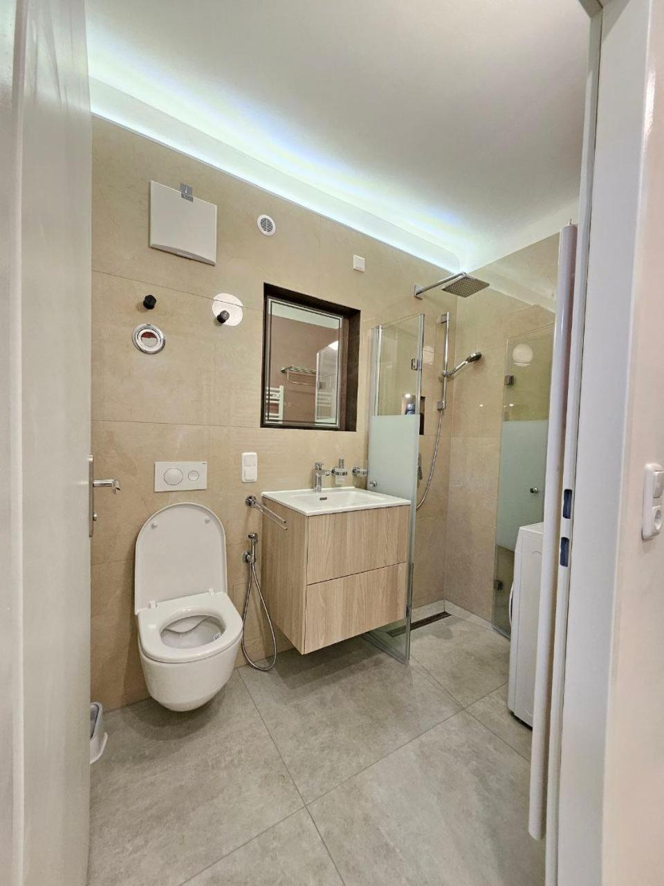 Danube Apartment Vienna Exterior photo